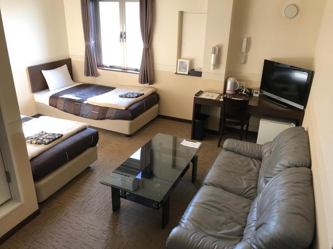 Conbini Ayersrockhotel Sendaitagajo Exteriér fotografie